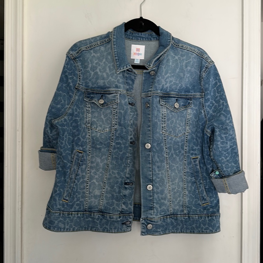 NWT Lularoe Harvey denim jacket. Size 2XL